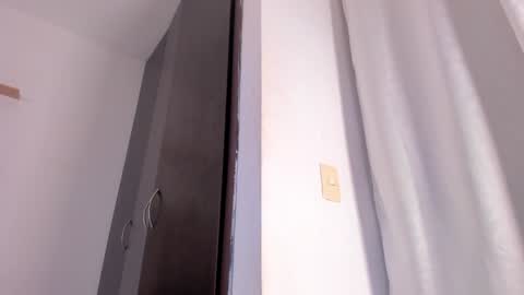 Avaline Help me reach 100 likes TRANSMISSION EVERY DAY FROM 39 PM online show from 5, 2, 2025