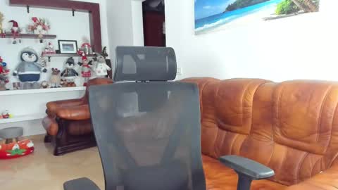 Snapshot of avapinkqueen chatting on 17, 1, 2025 Ava online show from 17, 1, 2025