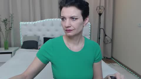 Snapshot of avasaturnian chatting on 1, 2, 2026 avasaturnian online show from 1, 2, 2026