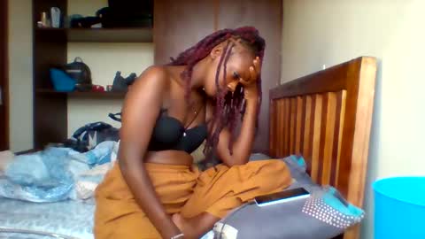 Snapshot of averygoodbadgirl chatting on 13, 5, 2026 averygoodbadgirl online show from 13, 5, 2026