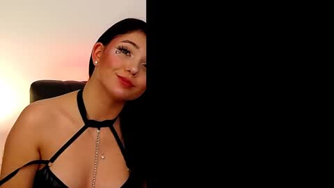 Snapshot of averywillow chatting on 2, 1, 2025 AveryWillow online show from 2, 1, 2025