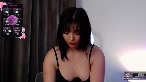 Snapshot of averywillow chatting on 11, 3, 2025 AveryWillow online show from 11, 3, 2025