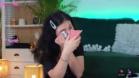 Snapshot of averywillow chatting on 11, 11, 2025 AveryWillow online show from 11, 11, 2025