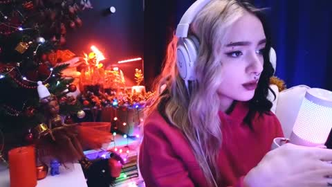 Avriel online show from 24, 12, 2024