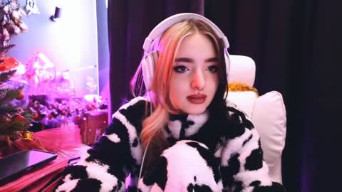 Avriel online show from 17, 1, 2025