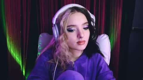 Avriel online show from 7, 3, 2025