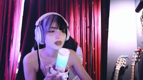 Avriel online show from 19, 10, 2025