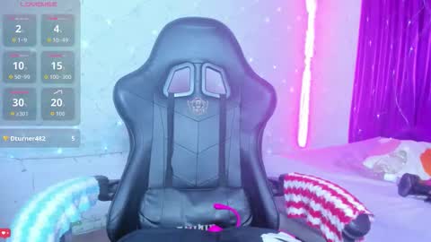 Snapshot of avril_jonson chatting on 26, 11, 2025 avril_jonson online show from 26, 11, 2025