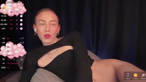 avril_pearly_ online show from 4, 2, 2025