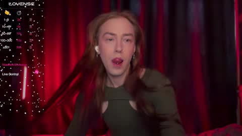 avril_pearly_ online show from 4, 2, 2026