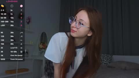 Snapshot of avrillemell chatting on 25, 9, 2025 Avril online show from 25, 9, 2025