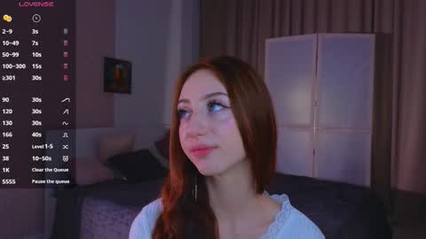 Snapshot of avrillemell chatting on 2, 10, 2025 Avril online show from 2, 10, 2025