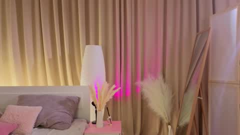 Snapshot of avrillemell chatting on 20, 2, 2026 Avril online show from 20, 2, 2026