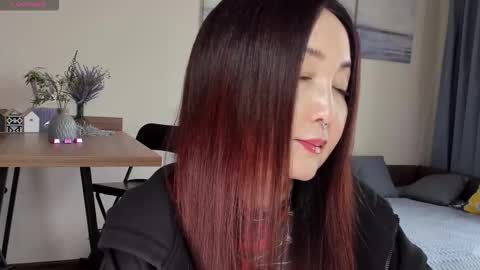 Avrora online show from 19, 9, 2025