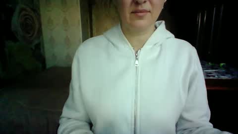 Snapshot of awesomeladyy chatting on 4, 1, 2025 awesomeladyy online show from 4, 1, 2025