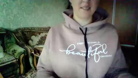 Snapshot of awesomeladyy chatting on 1, 10, 2025 awesomeladyy online show from 1, 10, 2025