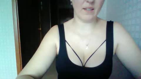 awesomeladyy online show from 25, 2, 2026