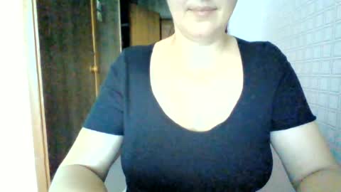 awesomeladyy online show from 28, 6, 2026