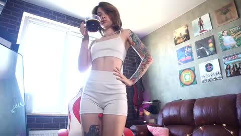 Snapshot of awondrr chatting on 8, 3, 2025 Alice online show from 8, 3, 2025