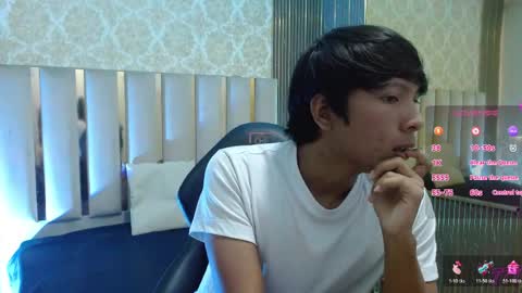 axel1_tay online show from 4, 4, 2026