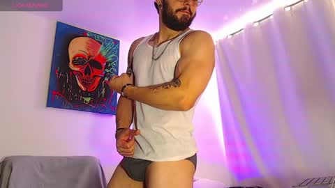 Independiente Model online show from 31, 5, 2026