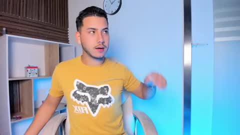 axel_grey_ online show from 14, 9, 2025