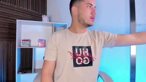 axel_grey_ online show from 23, 10, 2025