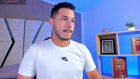 axel_grey_ online show from 16, 4, 2026