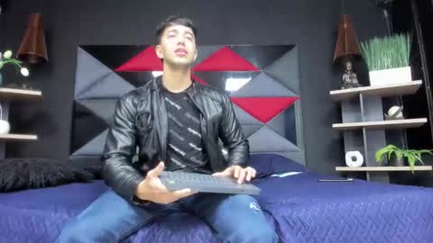 axel_hendrick online show from 3, 2, 2026