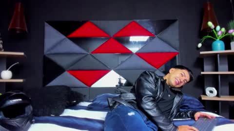 axel_hendrick online show from 12, 2, 2026