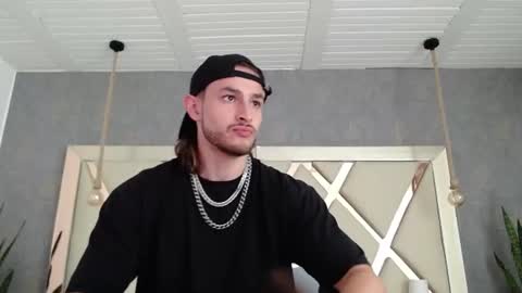 Axel  online show from 8, 7, 2026
