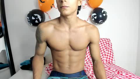 axel_rosse2 online show from 23, 10, 2025