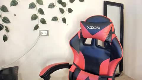 axel_rosse2 online show from 23, 11, 2025