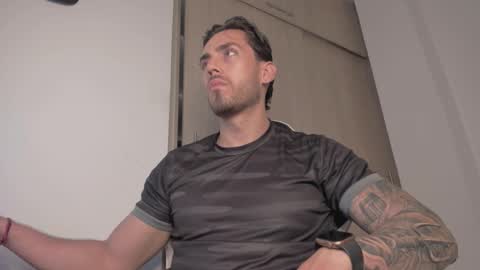 axelblaze_1 online show from 13, 3, 2026