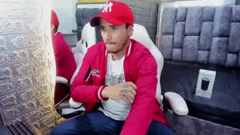 Axell Cross2 online show from 9, 2, 2025