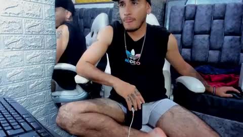 Axell Cross2 online show from 27, 2, 2025