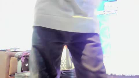 Axell Cross2 online show from 11, 2, 2026