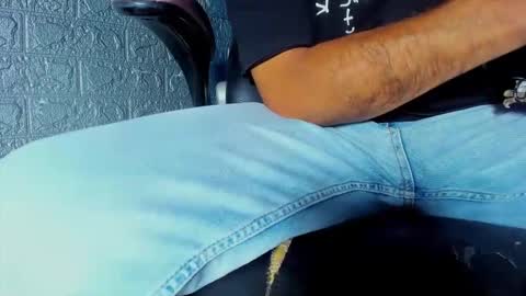 Axell Cross2 online show from 14, 2, 2026