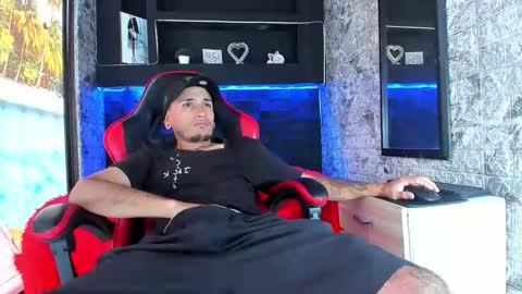 Axell Cross2 online show from 26, 4, 2026