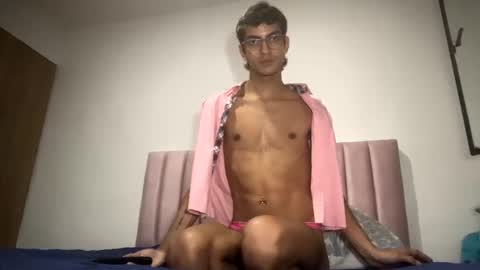 Snapshot of axellatino_ chatting on 22, 1, 2025 Axel online show from 22, 1, 2025