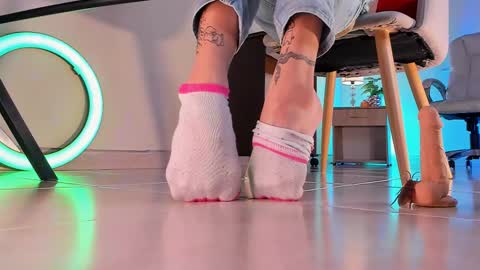 im your little femboy  ALEX   online show from 21, 11, 2025