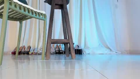 im your little femboy  ALEX   online show from 18, 6, 2026