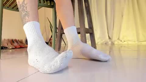 im your little femboy  ALEX   online show from 24, 7, 2026