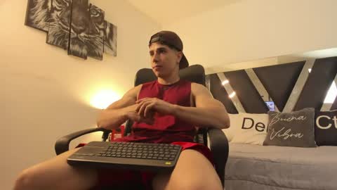 axelmartinezz online show from 4, 4, 2026