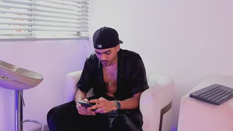 Snapshot of axelstones_ chatting on 24, 6, 2026 Axel online show from 24, 6, 2026