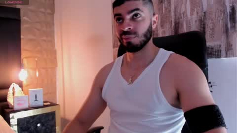 Axel Thompsom online show from 4, 10, 2025