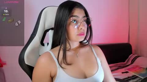 Snapshot of aylenmiller_ chatting on 16, 6, 2026 Aylen online show from 16, 6, 2026