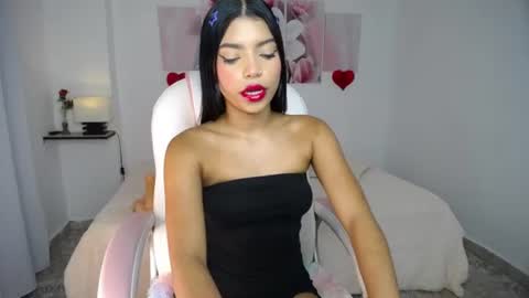 Snapshot of aylin_ross_ chatting on 18, 6, 2026 aylin_ross_ online show from 18, 6, 2026