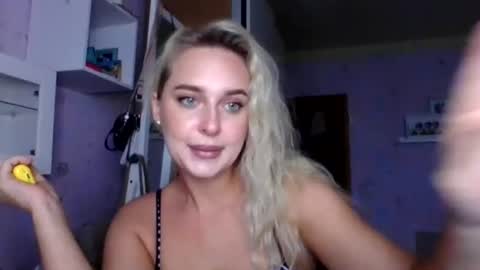 aylinn9999 online show from 18, 7, 2026