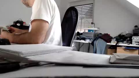 Snapshot of aylinniyerim chatting on 10, 10, 2025 aylinniyerim online show from 10, 10, 2025